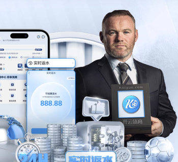 记者：曼联夏窗将签左后卫和两位中场，高层怀疑卢克·肖身体状况